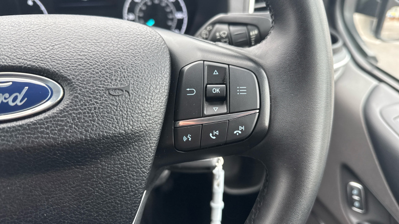 Ford Tourneo Custom Transit Custom Tourneo L2 Diesel Fwd 2.0 EcoBlue 130ps Low Roof 8 Seater Titanium